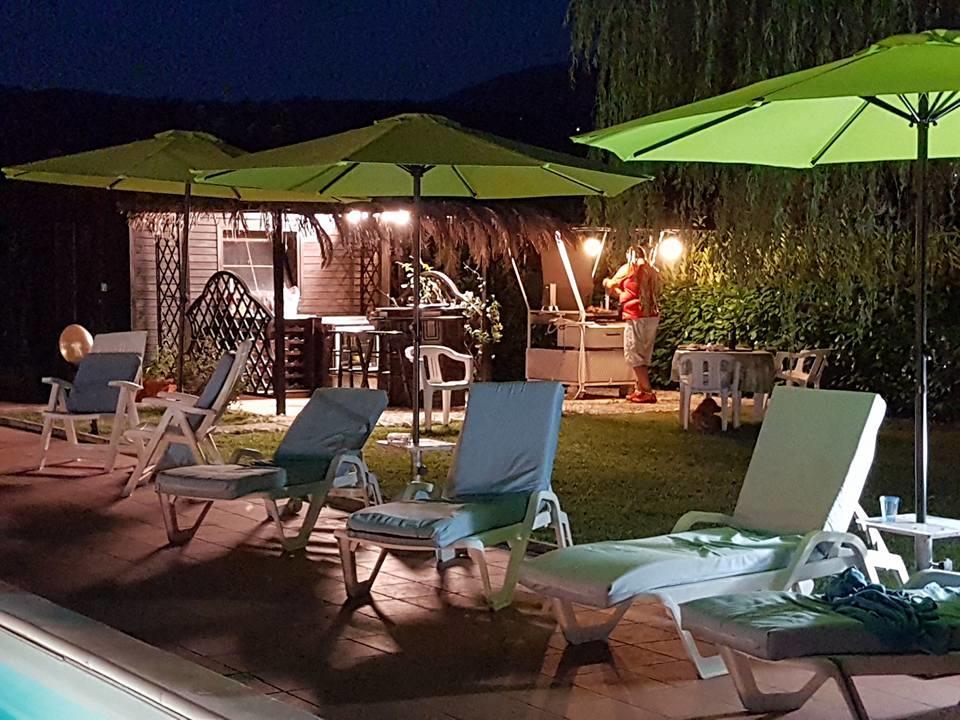 Villa Serena Asís Exterior foto